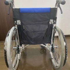車イスの画像