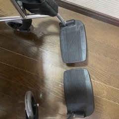 車イスの画像
