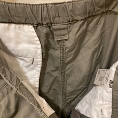 UNIQLO カーキ カーゴパンツ L 7部丈の画像