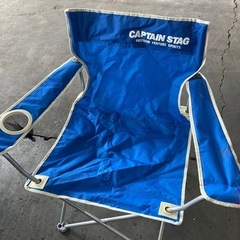 中古品 　キャプテンスタッグ(CAPTAIN STAG) アウトドアチェア チェア ラウンジチェア ドリンクホルダー付きの画像