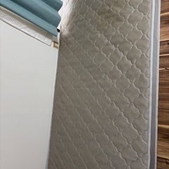 シングルマットレスの画像