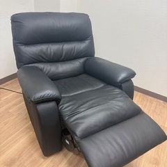大38 電動ソファ 1人掛け リクライニング レザー 本革 ブラック 幅90cmの画像