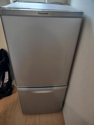 Panasonic 冷蔵庫 NR-B148W-S (くま君) 裾野のキッチン家電