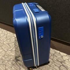 キャリーケース【innovator】の画像