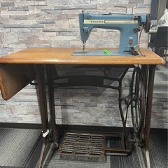 SINGER　シンガー　188U 足踏みミシン　職業用本縫いミシンの画像