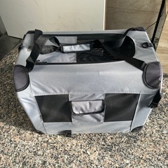 ペットゲージ持ち運び用 バック メッシュで通気性良いです。の画像