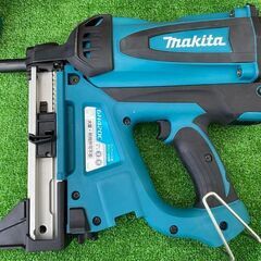 717 コードレスコンクリート用ガスピン打ち機 makita マキタ 7.2V GN420C 中古美品の画像