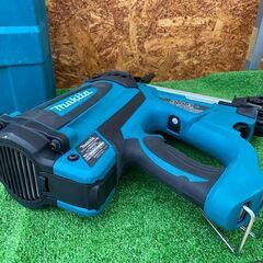 717 コードレスコンクリート用ガスピン打ち機 makita マキタ 7.2V GN420C 中古美品の画像