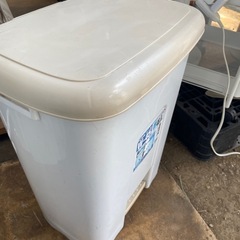 45ℓワイドゴミ箱の画像