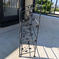 収納棚の画像