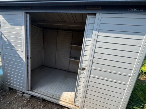 中古品  ヨド物置