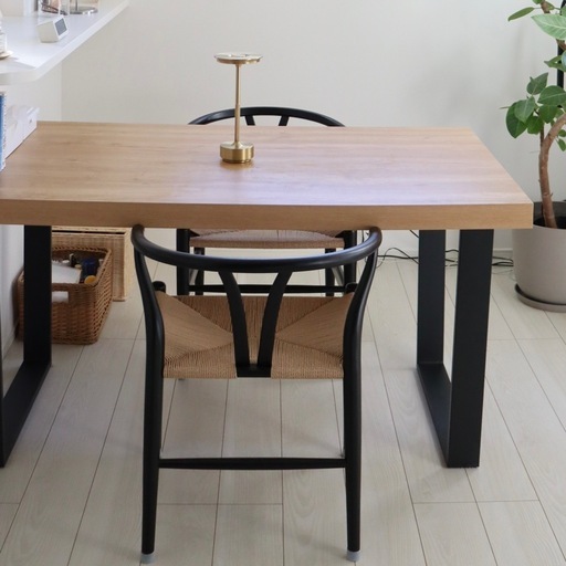 ダイニングテーブル