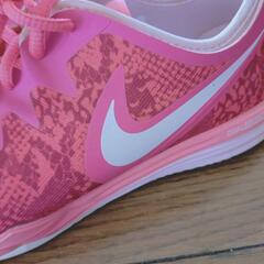 NIKE　ランニングシューズ　25cmの画像