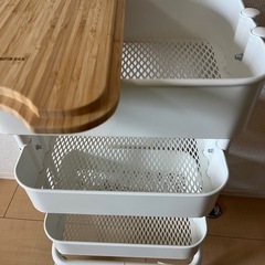 お取引中IKEAワゴンの画像