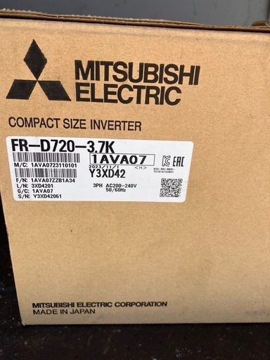 三相、単相インバーター三菱 FR-D720-3.7K