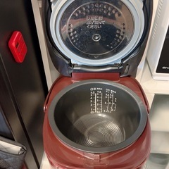 TOSHIBA 炊飯器　5.5合炊きの画像