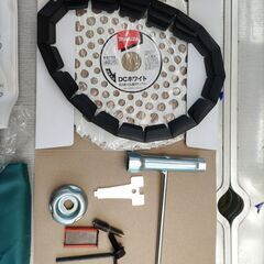 マキタ電動芝刈り機　ナイロンカッター・樹脂刃付きの画像