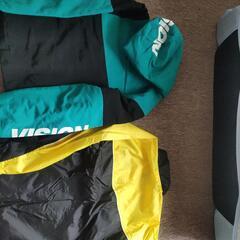 【取引中】ジャンバーとウインドブレーカーの画像