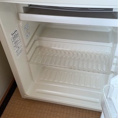 サンヨー　ミニ冷蔵庫の画像