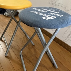 折りたたみ　丸イス　の画像