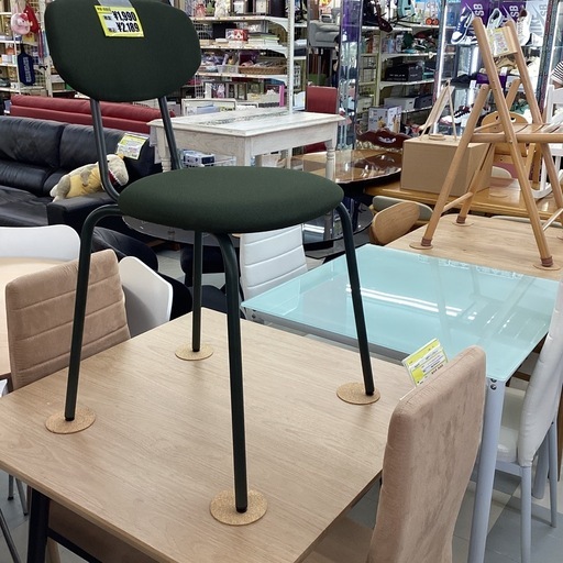 ⭐️春日市⭐️３点ガラスダイニングセット⭐️３点⭐️ガラス⭐️ダイニング⭐️リビング⭐️省スペース⭐️白色⭐️定価24,000円⭐️N