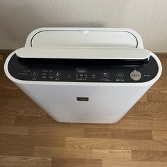 【受付終了】加湿空気清浄機 シャープ プラズマクラスター KC-P50-Wの画像