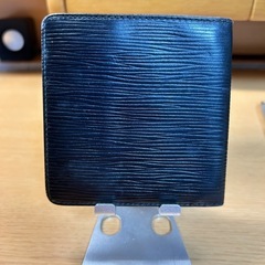 LOUIS VUITTON ルイヴィトン折りたたみ財布　の画像
