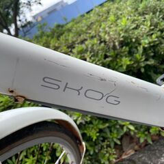 自転車　No.420　ホワイト　27インチ　LEDオートライト　【リサイクルショップどりーむ天保山店】の画像