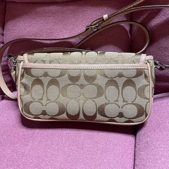 COACHのポーチの画像