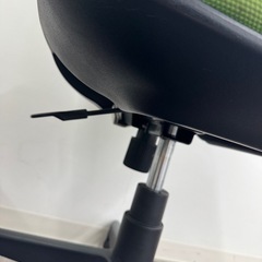 今日希望 早い人 早い者勝ち まとめてでも 個別でもok 椅子 イス オフィス用 オフィス家具 家具 緑 グリーン 高さ調整可能の画像