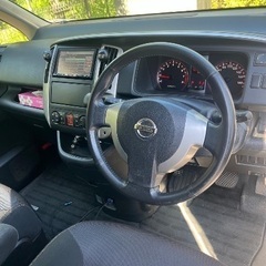 日産セレナ ハイウェイスターの画像
