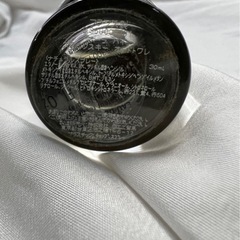 オーラ バイ スワロフスキー オードトワレ 30ml@Y10の画像