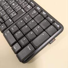 美品ロジクール ワイヤレスキーボード K230 キーボード ワイヤレス 静音 無線 薄型 小型 テンキー付 Unifying 国内正規品

の画像