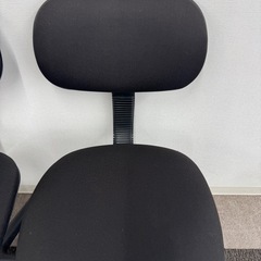 早い者勝ち 2脚あり まとめてでも 個別でもok 27日引取り希望 椅子 イス チェア 家具 黒 ブラック 高さ調整可能 シンプルの画像