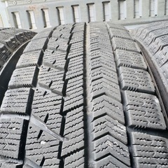 バリ山　BRIDGESTONE VRX 155/65R14 スタッドレス　タイヤ　2017年製　14インチの画像