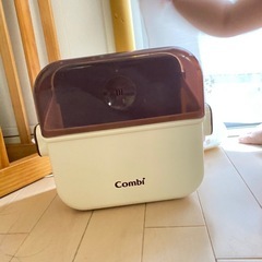 ミルトンとコンビ消毒ケースの画像