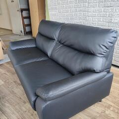 ジモティー見た！で5％OFF！【3人掛けソファ】合皮 ニトリの画像