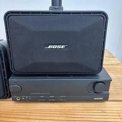 中古 BOSE ボーズ 101MM ブラケット付き 2台セット オースミ電機OU-15アンプセット検） 音響機器 ブラック ペア店舗用品什器の画像