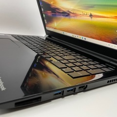 ノートパソコン/i7/SSD512GB/Office/美品/黒/TOSHIBA
の画像