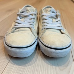 【譲渡終了】VANS クリーム色 スニーカー　24.5の画像