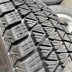 ジムニー 175/80R16 アルミホイール付スタッドレスタイヤ4本セットの画像