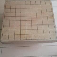 将棋盤と天童特産　将棋駒セットの画像