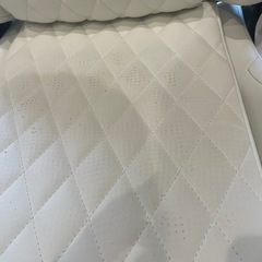 定価20,000円！白のゲーミングチェア！の画像