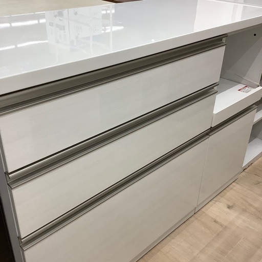 ニトリのキッチンボードのご紹介です