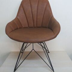 M　未使用/新品　アウトレット　１脚「　回転式 ダイニングチェア 肘付 座面高45cm スチールの画像