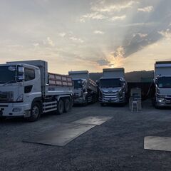10ｔダンプドライバー／未経験から月収安定◎面接100%確約＆人...