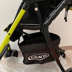 グレコ　ベビーカーと　コンビおしりふきウォーマーの画像