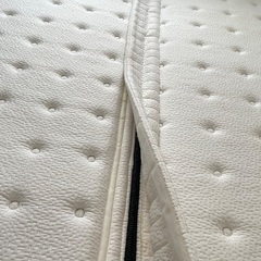 クイーンサイズの取り外し可能マットレスの画像