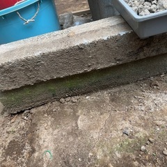 コンクリートの柱　　土台の画像
