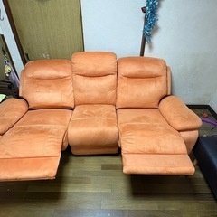 ソファ電動リクライニング３人掛けの画像